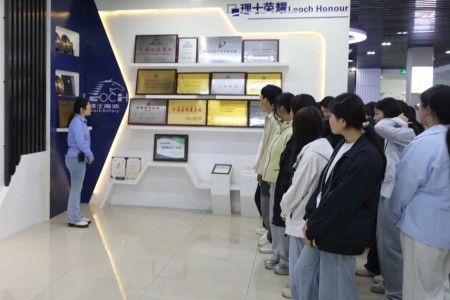 江苏理士1.jpg