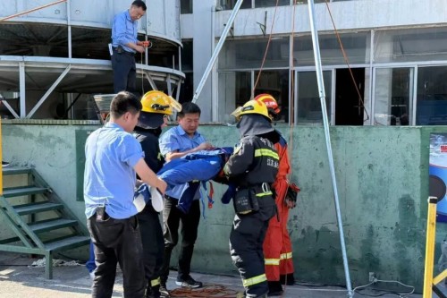 江苏理士2.jpg